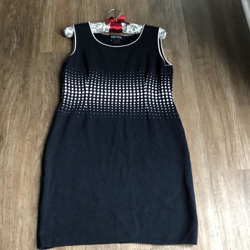 Escada knit sleeveless dress.
